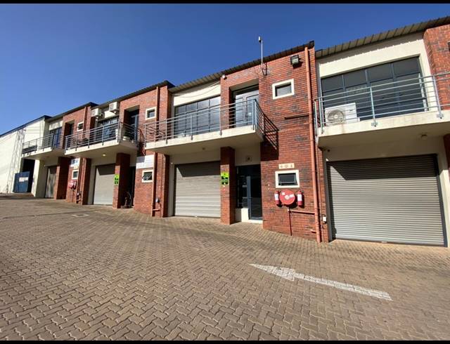 190M² WAREHOUSE TO LET IN TUNNEY